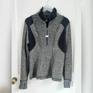 Lululemon Run Your Heart Out Pullover in Heathered Black